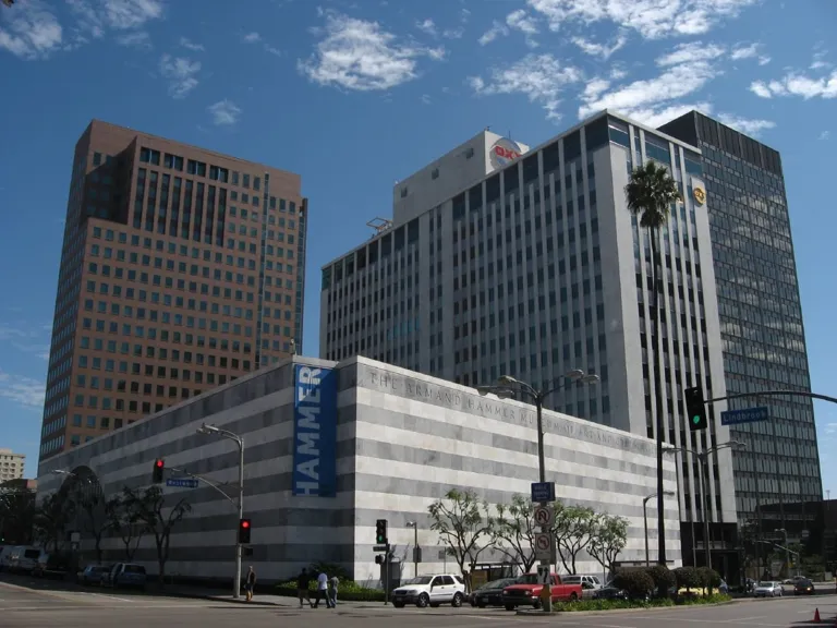 Hammer Museum, Westwood Village, Los Angeles, California (3125795196).jpg